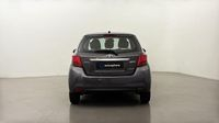 Toyota Yaris HSD 100h Dynamic 5p — photo 6