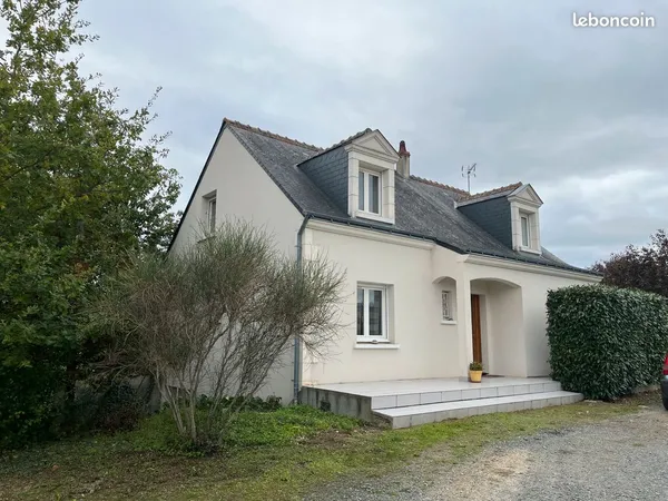 À LOUER - Maison familiale de 136 m² avec 5 chambres et grand jardin à Joué-lès-Tours