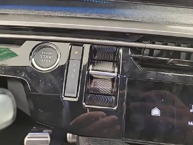 Peugeot 3008 electrique 210 ch 73 kwh — photo 14