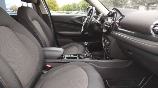 Mini Clubman 1.5 One D 116 - One – 2017 – 173031 km – Diesel – Boîte Manuelle — photo 23