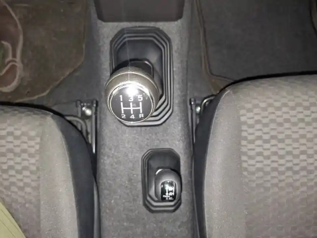 Suzuki Jimny 1.5 vvt 2 places — photo 24