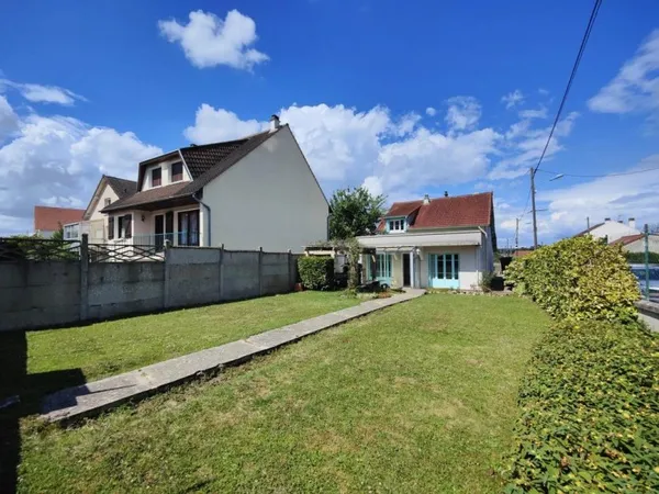 MAISON 140 m² - TERRAIN 770 M²