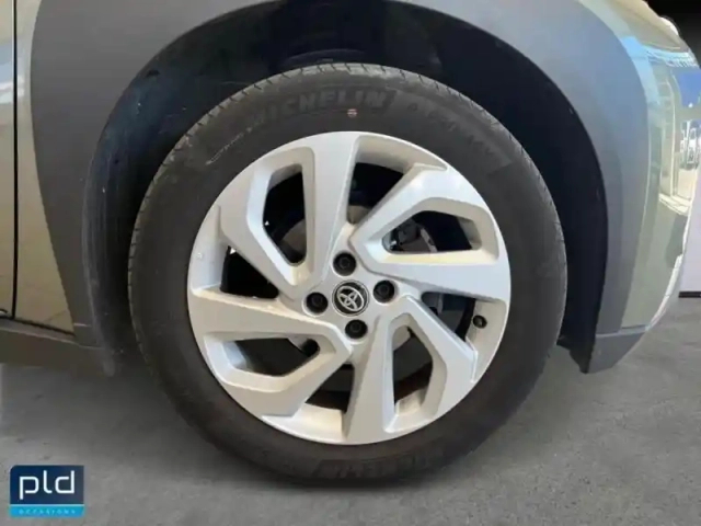 Toyota Aygo x 1.0 vvt-i 72ch design s-cvt — photo 9