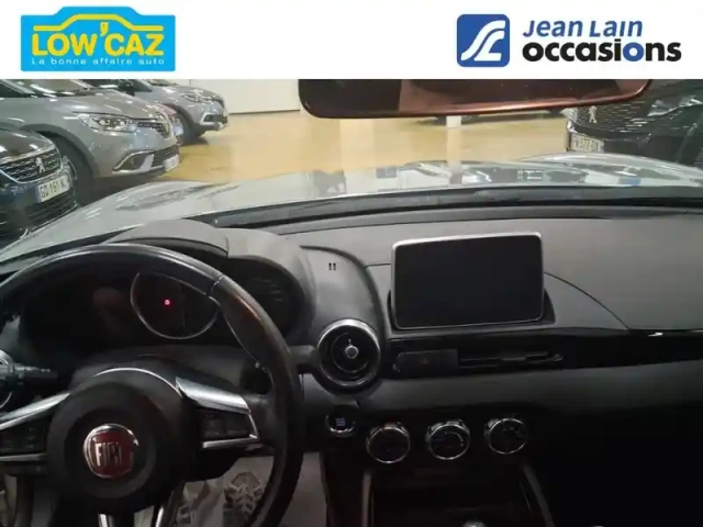 Fiat 124 Spider 1.4 multiair 140 ch — photo 18