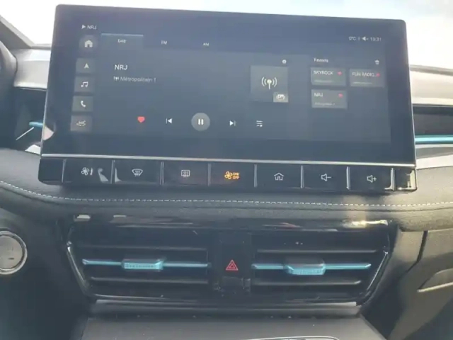 Mg 5 luxury — photo 11