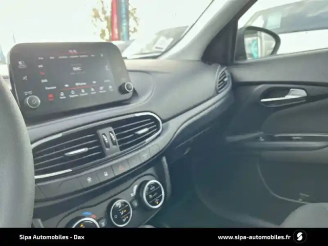 Fiat Tipo 5 portes 1.5 firefly turbo 130 ch s&amp;s dct7 hybrid — photo 82