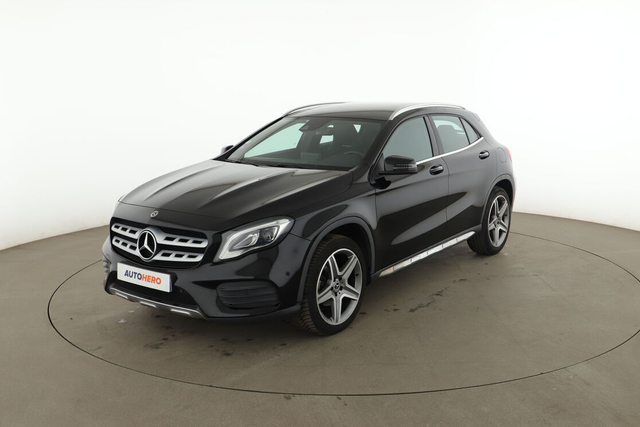 Mercedes-Benz GLA 180 Fascination 7G-DCT