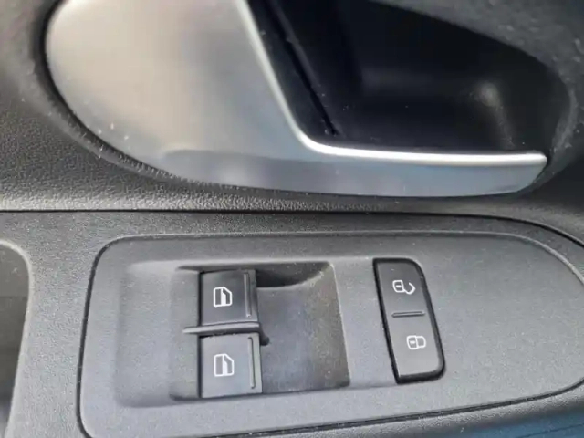 Volkswagen Up ! 1.0 60ch bluemotion technology move ! 5p — photo 14