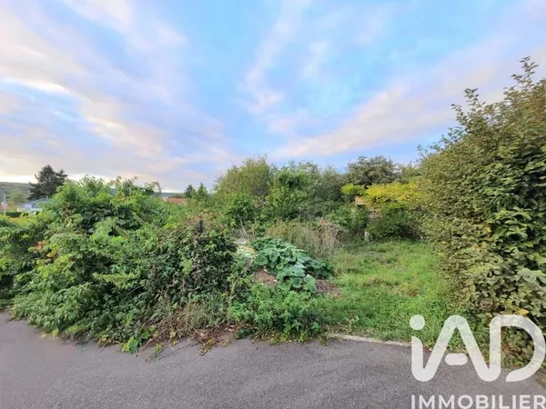 Terrain 776 m²