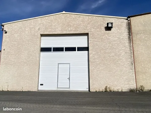 Local commercial 205 m²