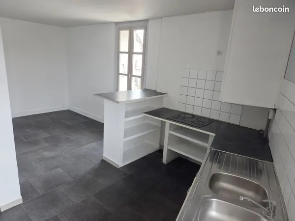 Studio 1 pièce 30 m²