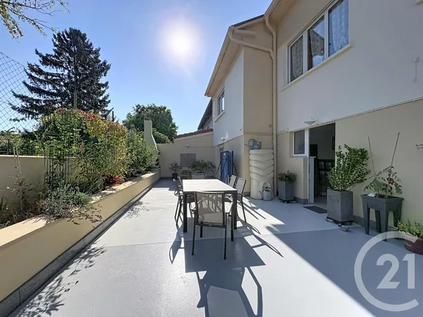 Immeuble de rapport 7 pièces 270 m²
