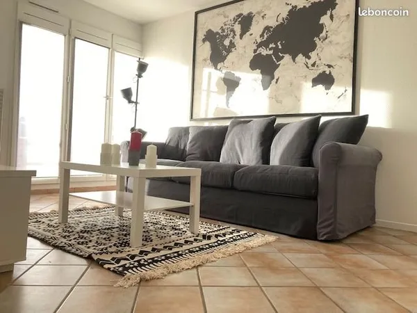 Bel appartement meublé de 4 chambres au calme, au vert, proche transports, écoles et commerces
