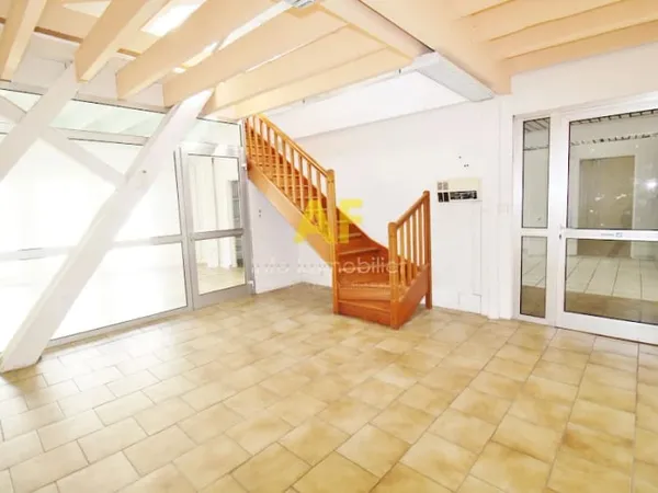 Bureaux 107 m²