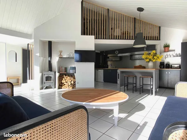 Maison meublée 135 m² avec piscine chauffée - Septembre à juin - Sallertaine / Challans