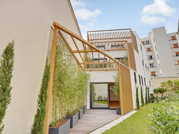 Paris 13 - Place d'Italie - Maison clé en main - 193 m² - 4 chambres - Jardin privatif