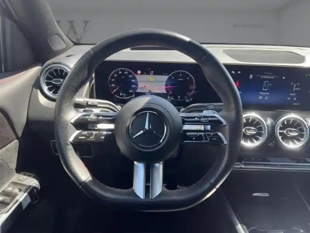 Mercedes Glb 200 d amg line — photo 12