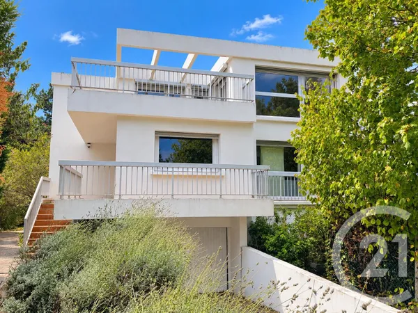 Maison 5 pièces 145 m²