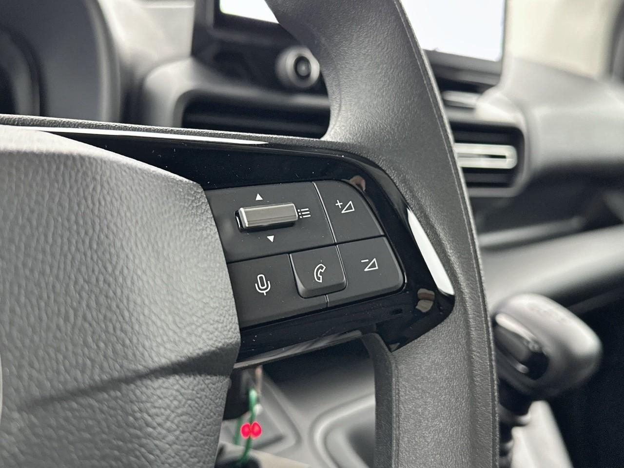 Citroën Berlingo van m diesel 100 ch manuelle — photo 19