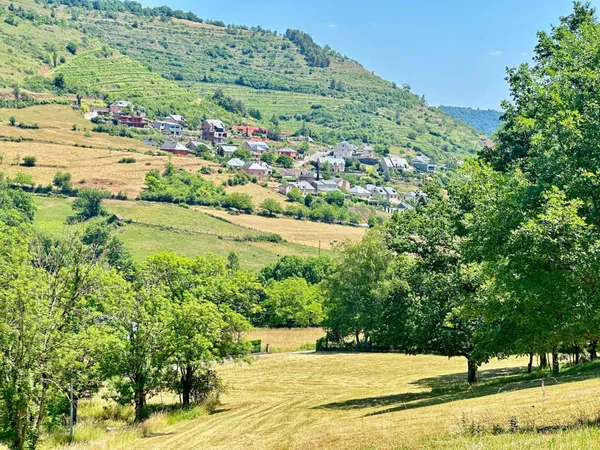 Terrain 822 m²