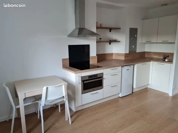 Location studio meublé Betton