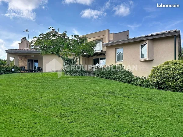 Maison 6 pièces 174 m²