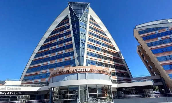Bureaux centre d'affaires Cadjee