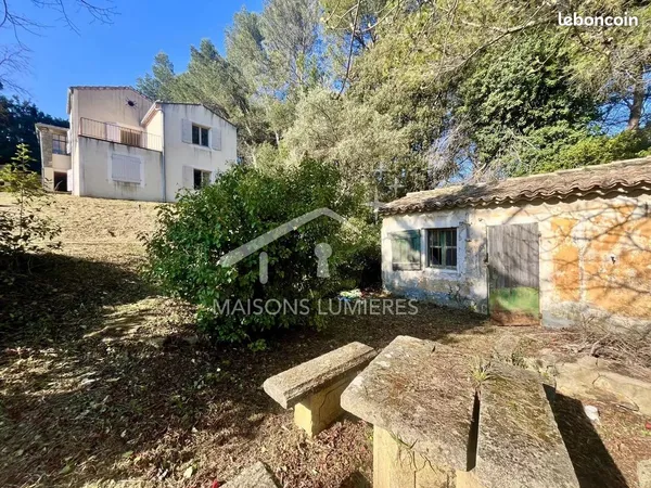Propriété 4 pièces 120 m²