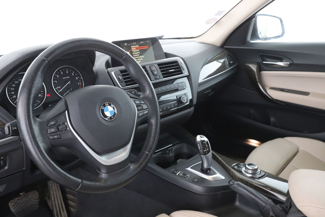 BMW Série 2 Coupé 220i Luxury BVA8 — photo 10