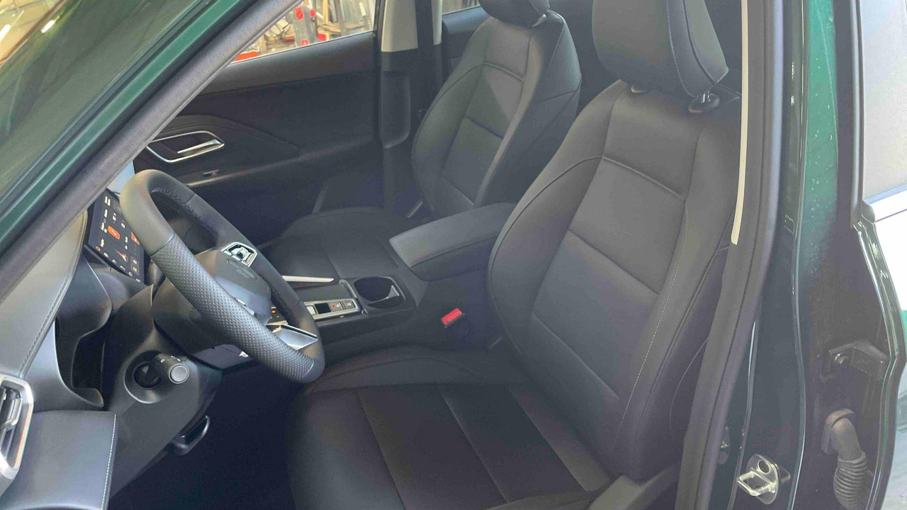 MG ZS 1.5 L Hybrid+ 197 ch — photo 12