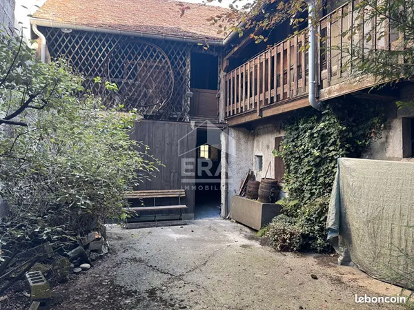 Maison 15 pièces 453 m²