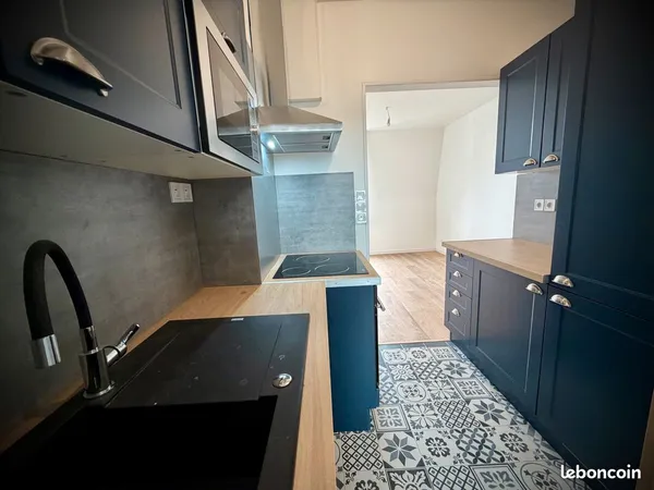 T3 meublé 49 m² entièrement rénové - Chantilly Bois Saint-Denis