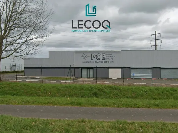 Bâtiment commercial / d'activité - LAVAL