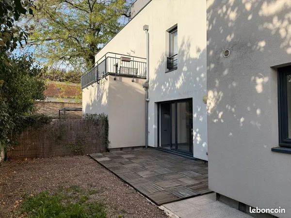 NANCY SAINT-PIERRE - APPARTEMENT 53 m² AVEC TERRASSE ET JARDIN PRIVATIF