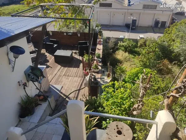 Maison avec jardin
