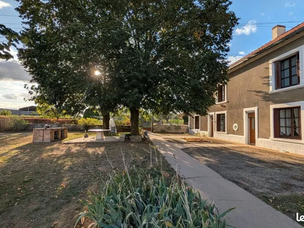 Maison 10 pièces 182 m²
