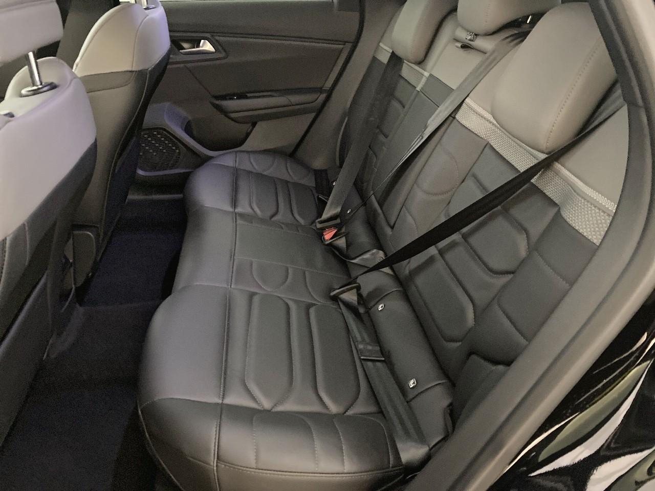 Citroën C5 X hybride 136 e-dcs6 plus — photo 10
