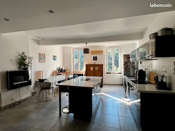 Appartement 6 pièces 115 m²