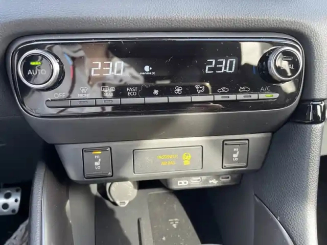 Toyota Yaris hybride 130h gr sport — photo 11