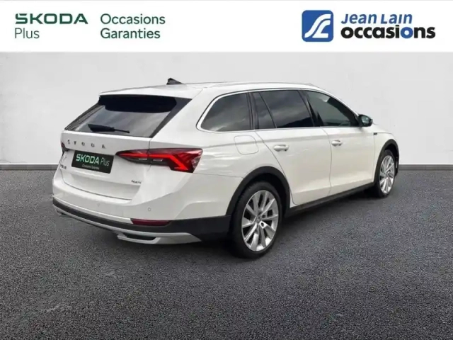 Skoda Octavia combi 2.0 tdi 200 ch dsg7 4x4 — photo 44