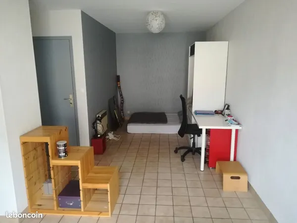 Studio 30 m2 à louer centre ville Vihiers