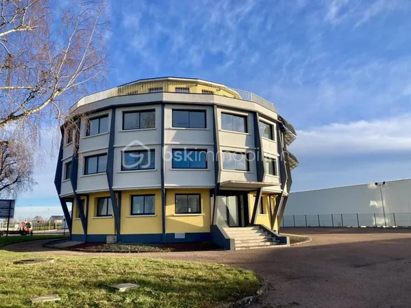 Local professionnel - environ 1000 m²
