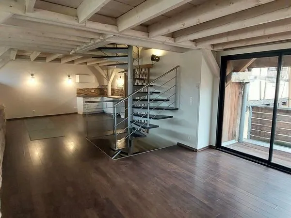 Maison authentique 102 m², 4 pièces, terrasse, garage