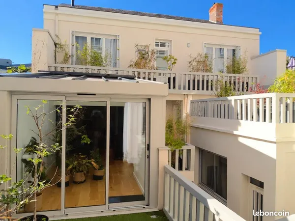 Angers gare à 3 min - maison au calme, rénovée, avec studio et extérieurs privatifs
