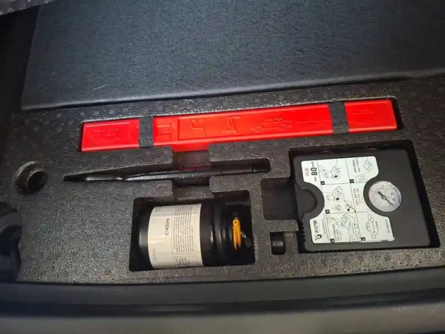 Mg Mg4 electric 64kwh - 150 kw 2wd — photo 19