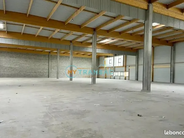 Local d'activité 2 788 m²