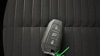 Peugeot 208 1.2 PureTech 100ch S&S Active — photo 16