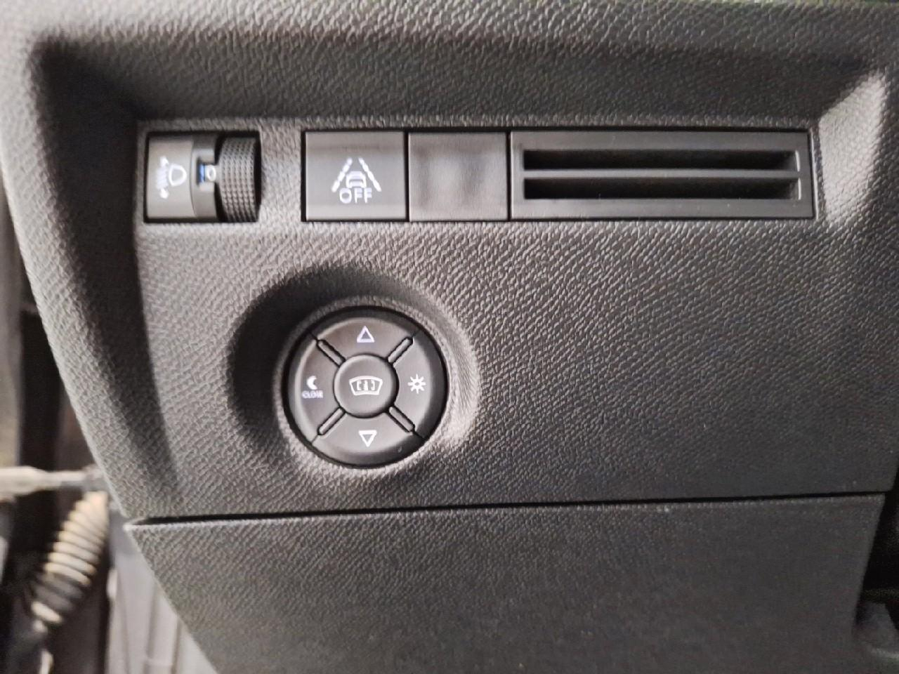 Citroën C4 bluehdi 130 s&s eat8 shine — photo 19