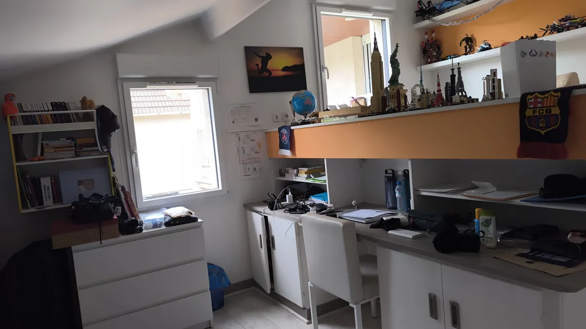 Photo 8