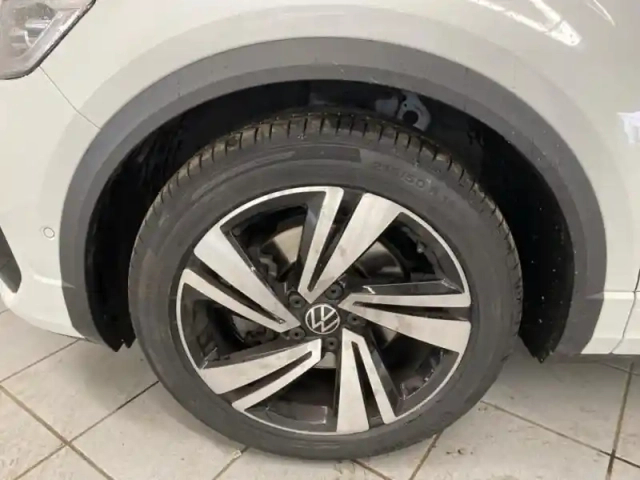 Volkswagen T-Roc 2.0 tdi 150ch r-line dsg7 — photo 9